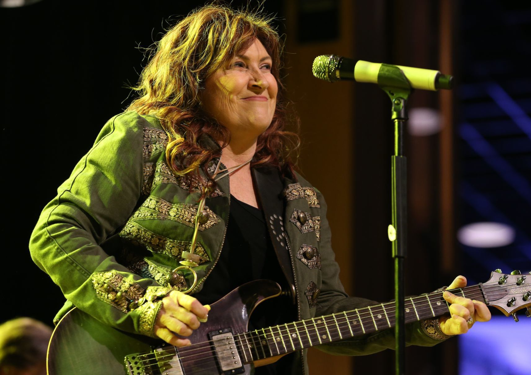 Jo Dee Messina